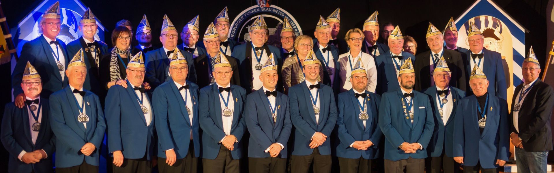Gruppenbild Senat - Siegburger Funken "Blau-Weiss" von 1859 e.V.